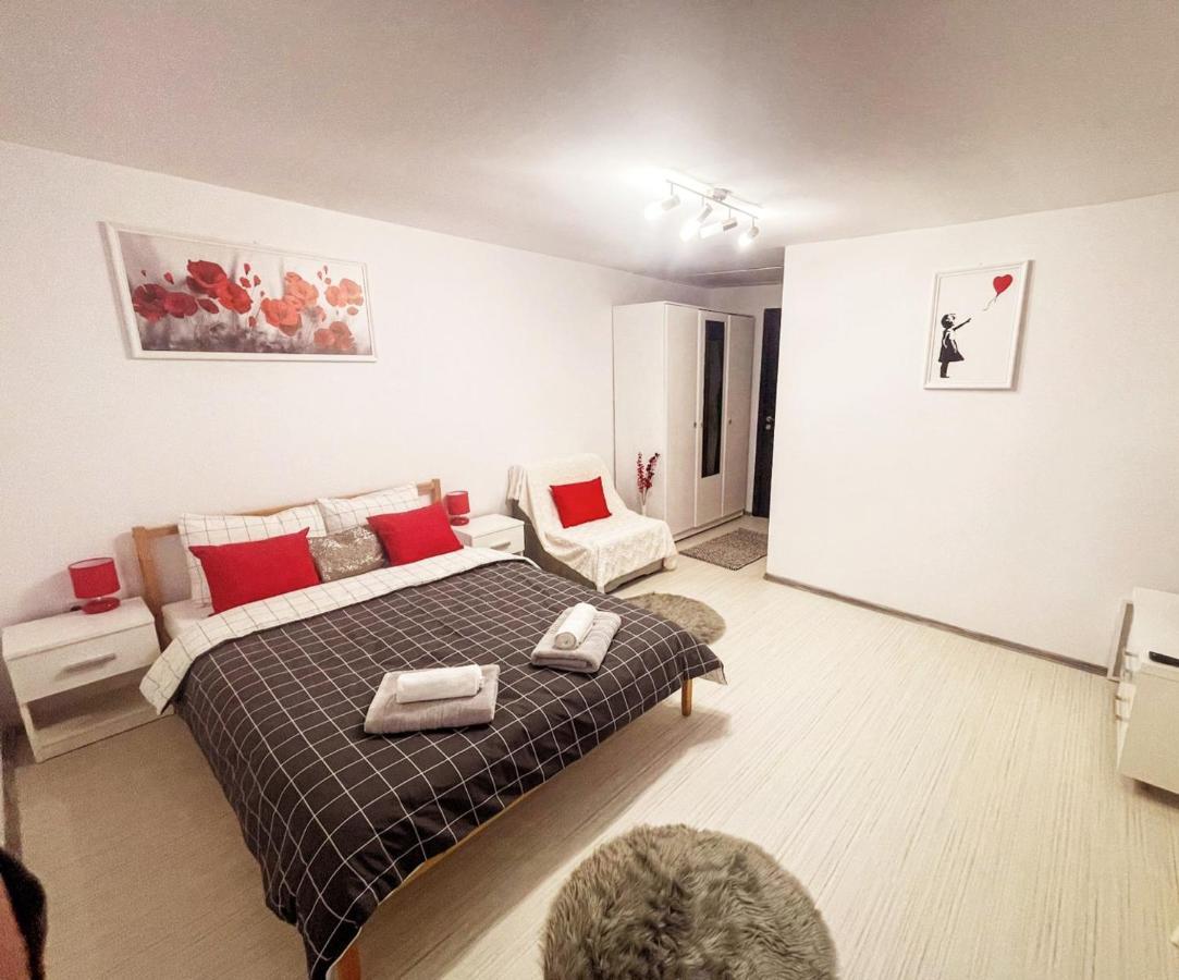 Buzz Apartment Cluj-Napoca Exterior photo